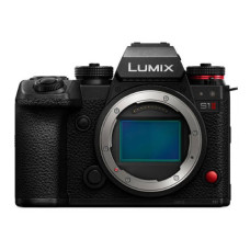 Фотоаппарат Panasonic Lumix DC-S1 II Body