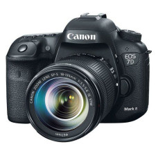 Фотоаппарат Canon EOS 7D Mark II Kit EF-S 18-135 IS STM
