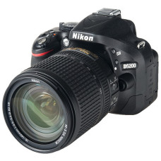 Фотоаппарат Nikon D5200 KIT 18-140mm VR Black